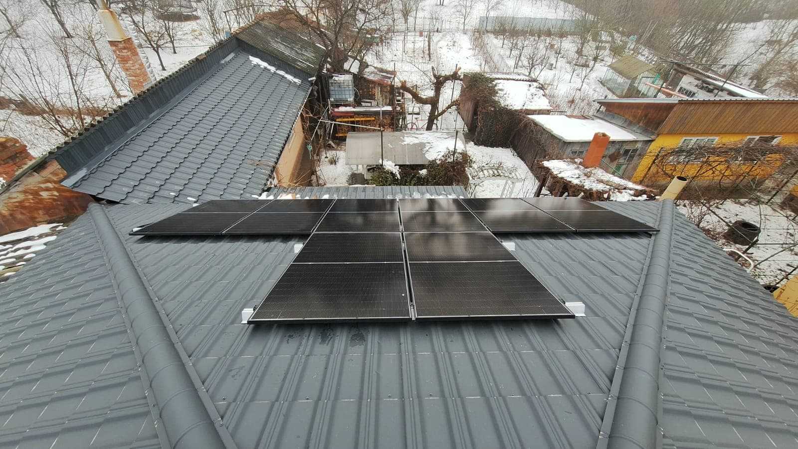 Roof-mounted panels